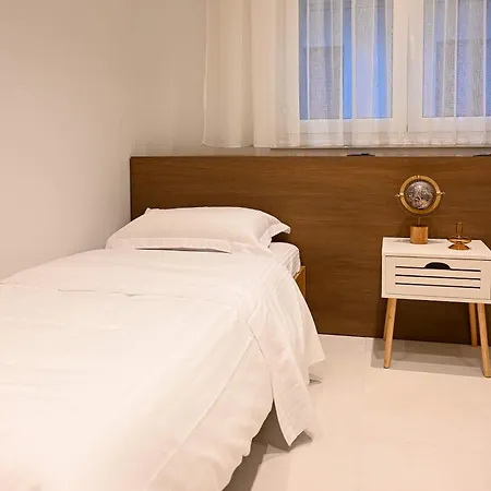 Light & Kozy - Jacuzzi Lux In * Patras